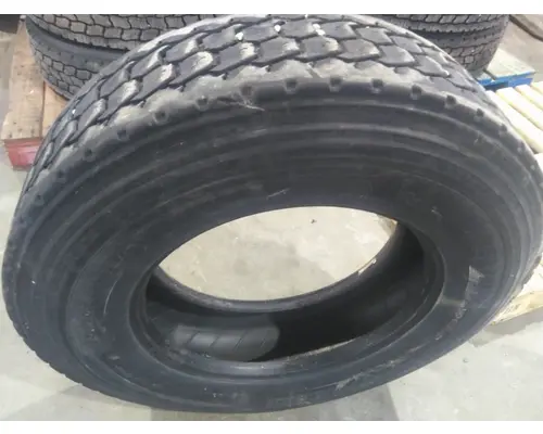 MICHELIN 275/80R22.5 TIRE