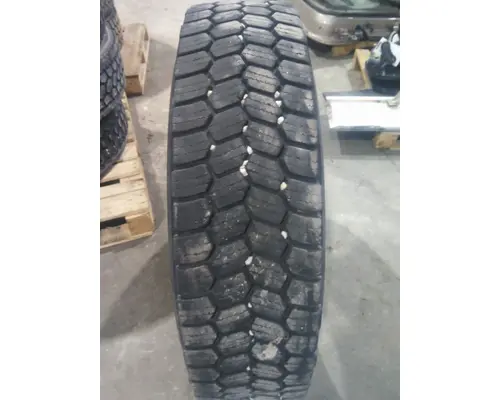 MICHELIN 275/80R22.5 TIRE