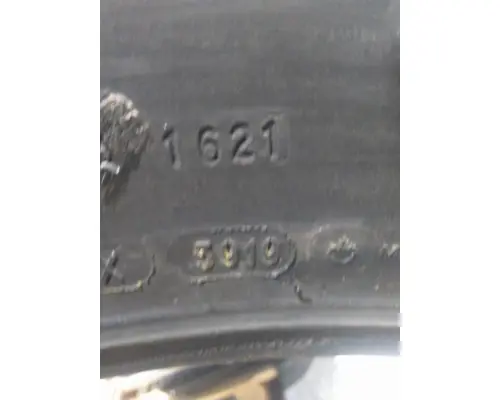 MICHELIN 275/80R22.5 TIRE