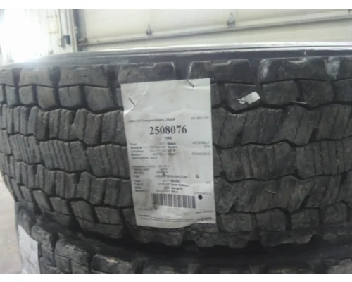 MICHELIN 275/80R22.5 TIRE