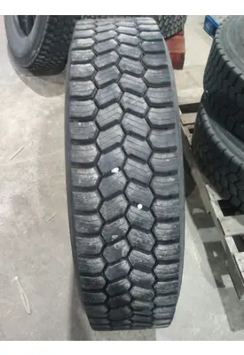 MICHELIN 275/80R22.5 TIRE