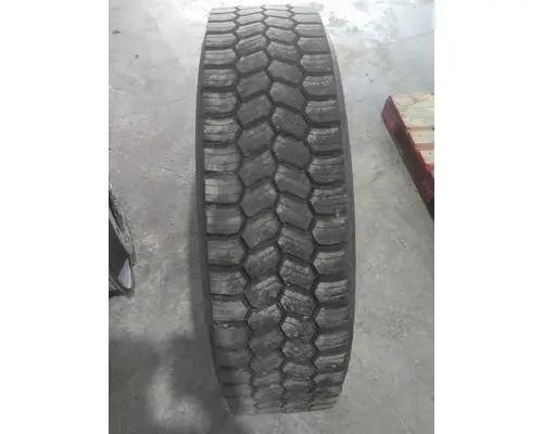 MICHELIN 275/80R22.5 TIRE