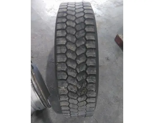 MICHELIN 275/80R22.5 TIRE