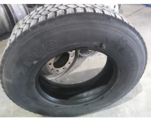 MICHELIN 275/80R22.5 TIRE