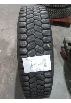 MICHELIN 275/80R22.5 TIRE