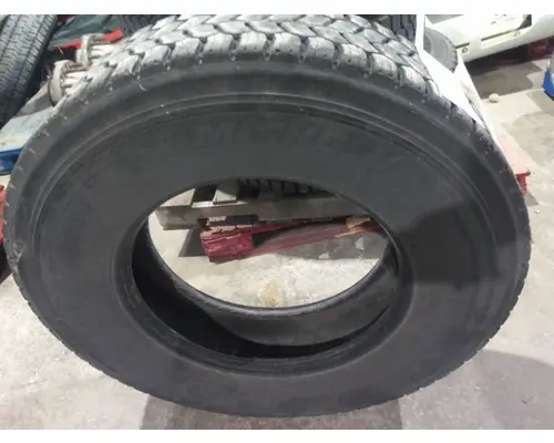 MICHELIN 275/80R22.5 TIRE