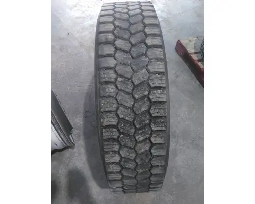 MICHELIN 275/80R22.5 TIRE