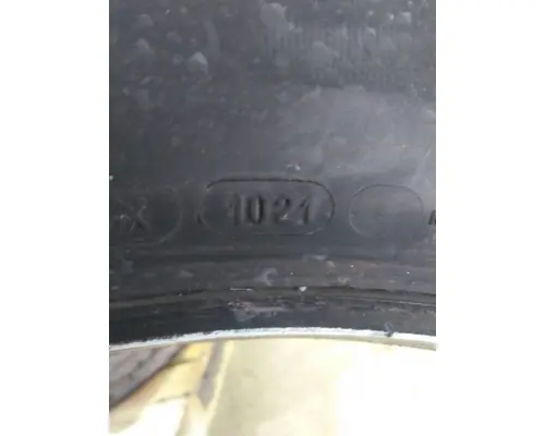 MICHELIN 275/80R22.5 TIRE