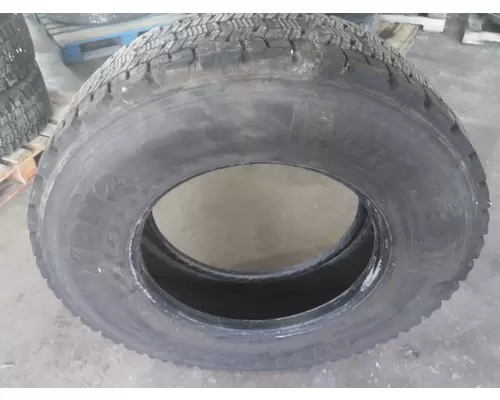 MICHELIN 275/80R22.5 TIRE