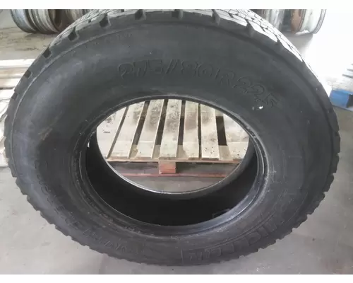 MICHELIN 275/80R22.5 TIRE