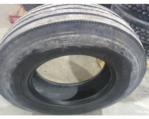 MICHELIN 275/80R22.5 TIRE