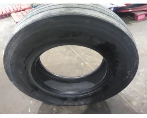 MICHELIN 275/80R22.5 TIRE