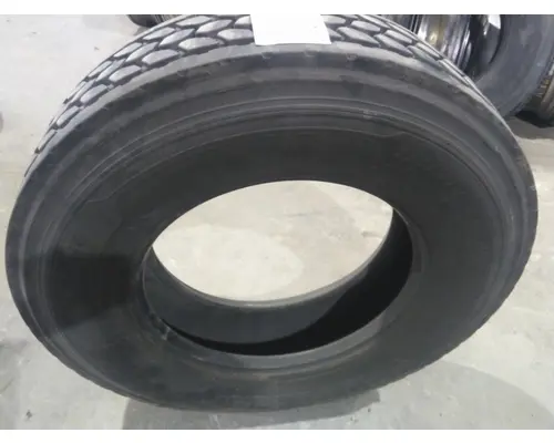 MICHELIN 275/80R22.5 TIRE