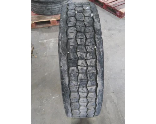 MICHELIN 275/80R22.5 TIRE
