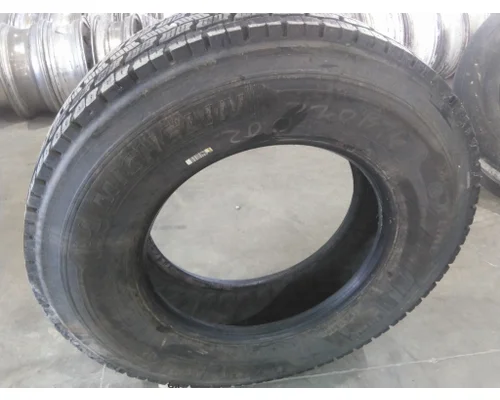 MICHELIN 275/80R22.5 TIRE