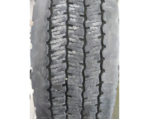 MICHELIN 275/80R22.5 TIRE
