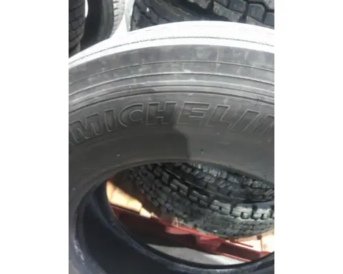 MICHELIN 275/80R22.5 TIRE