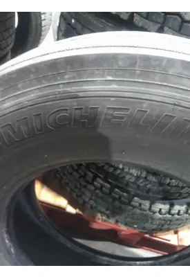 MICHELIN 275/80R22.5 TIRE