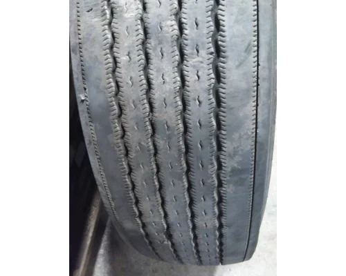 MICHELIN 275/80R22.5 TIRE