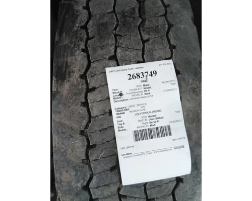 MICHELIN 275/80R22.5 TIRE