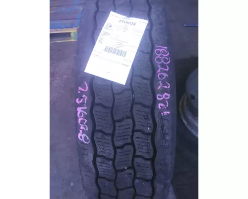 MICHELIN 295/75R22.5 TIRE