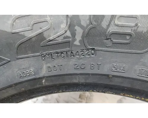 MICHELIN 295/75R22.5 TIRE