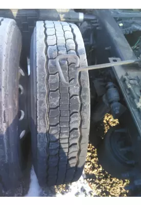 MICHELIN 295/75R22.5 TIRE