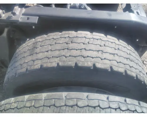 MICHELIN 295/75R22.5 TIRE