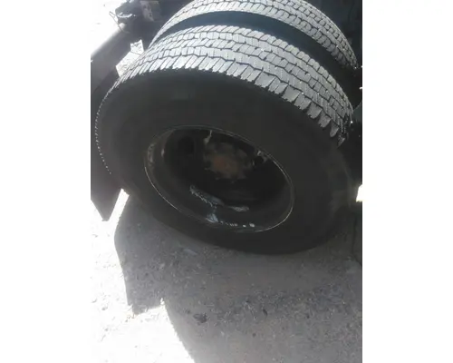 MICHELIN 295/75R22.5 TIRE