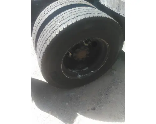 MICHELIN 295/75R22.5 TIRE