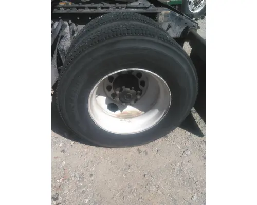 MICHELIN 295/75R22.5 TIRE