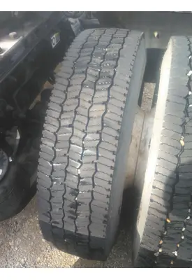 MICHELIN 295/75R22.5 TIRE