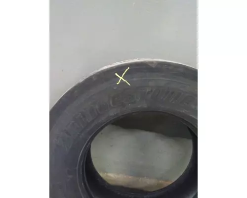 MICHELIN 295/75R22.5 TIRE