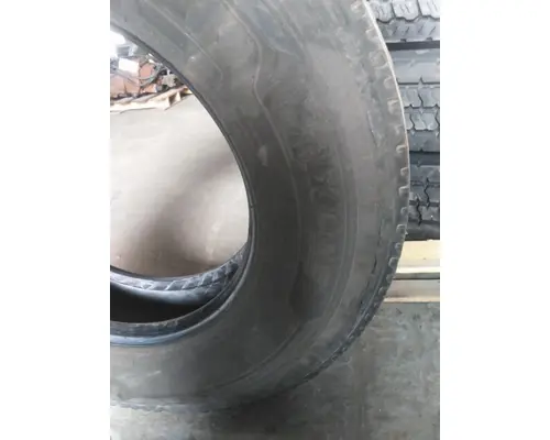 MICHELIN 295/75R22.5 TIRE