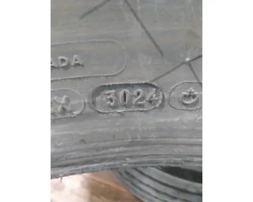 MICHELIN 295/75R22.5 TIRE