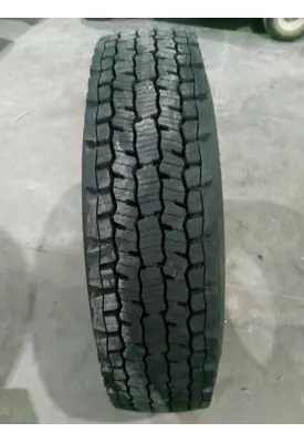 MICHELIN 295/75R22.5 TIRE