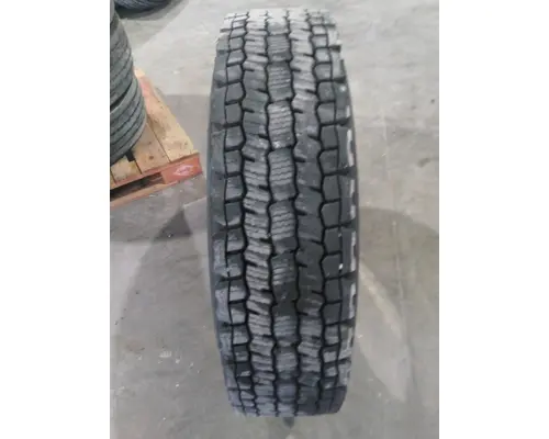 MICHELIN 295/75R22.5 TIRE