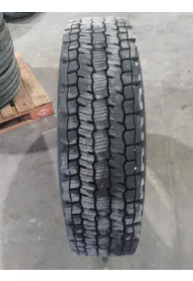 MICHELIN 295/75R22.5 TIRE