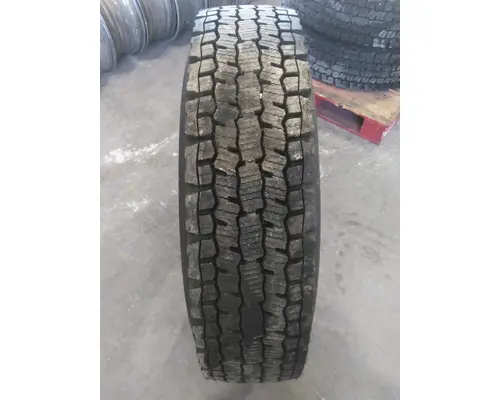 MICHELIN 295/75R22.5 TIRE