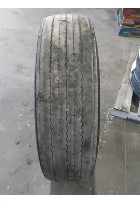 MICHELIN 295/75R22.5 TIRE