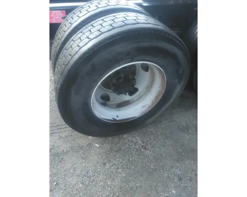 MICHELIN 295/80R22.5 TIRE