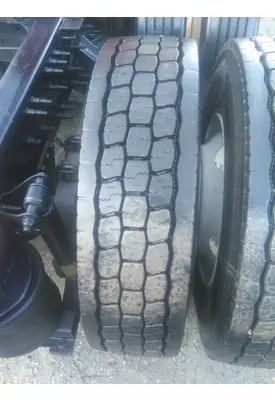MICHELIN 295/80R22.5 TIRE
