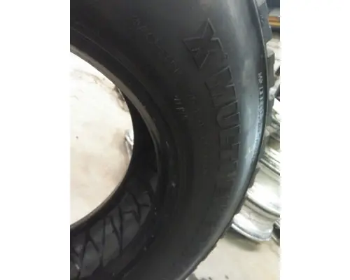 MICHELIN 295/80R22.5 TIRE