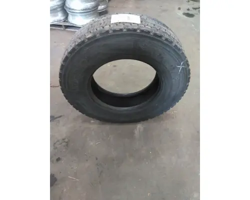MICHELIN 295/80R22.5 TIRE