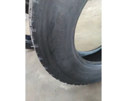 MICHELIN 295/80R22.5 TIRE