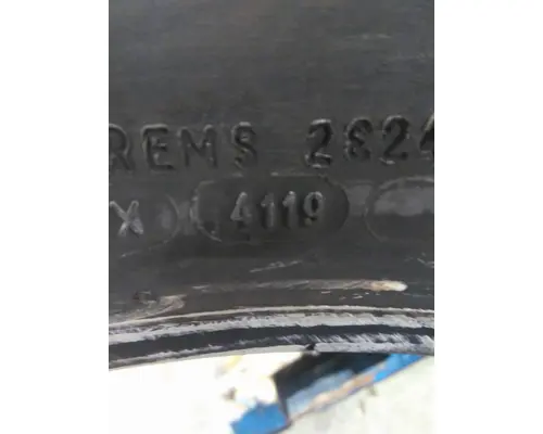 MICHELIN 295/80R22.5 TIRE