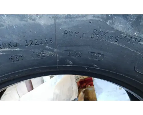 MICHELIN 315/80R22.5 TIRE