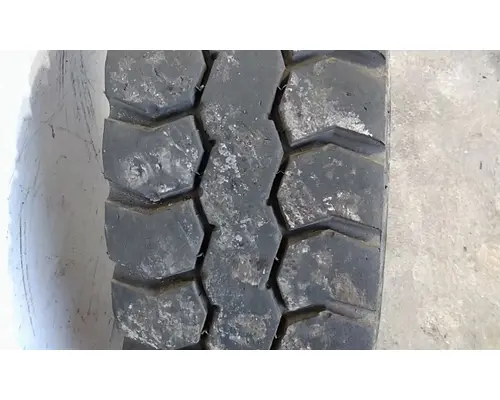 MICHELIN 315/80R22.5 TIRE