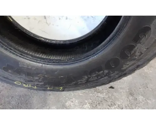 MICHELIN 315/80R22.5 TIRE