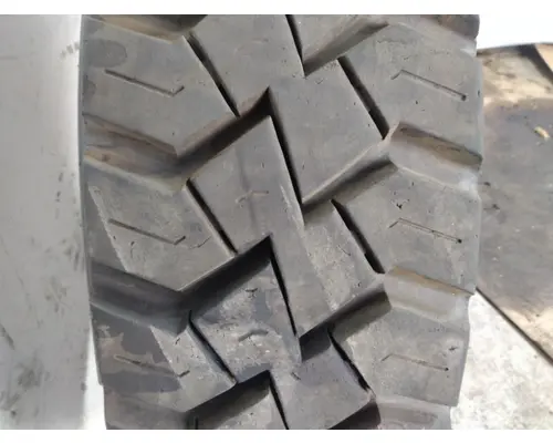 MICHELIN 315/80R22.5 TIRE